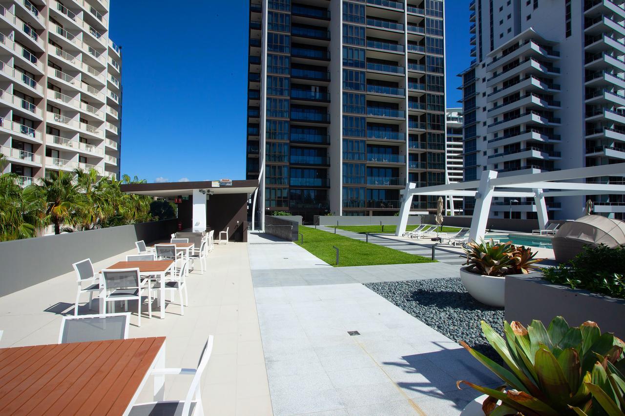 High Floor Ocean View Suites Broadbeach 黄金海岸 外观 照片